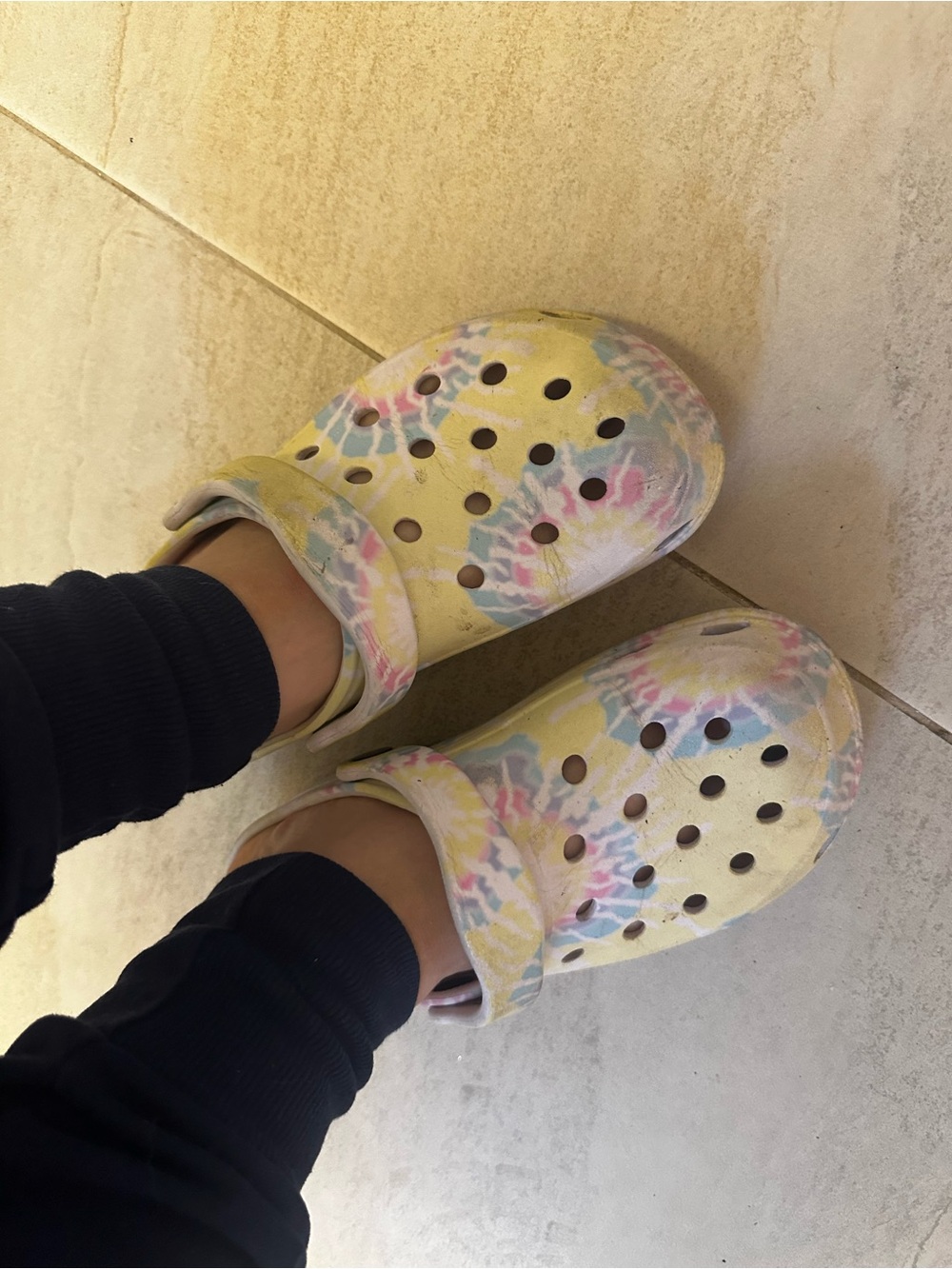 Time and Tru Yellow Tie-Dye Slip-On Well Worn Clogs Women size 7.5 Shoes